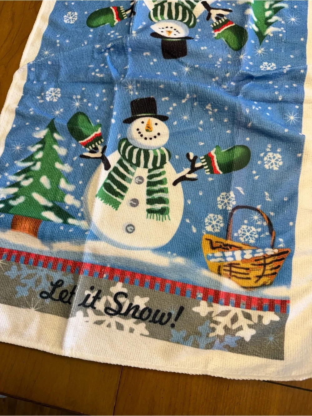 Christmas Themed Let it Snow Towels, Pot Holder, and Oven Mitt  | OS
